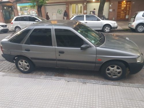 Ford Escort 1998 1.8 Clx