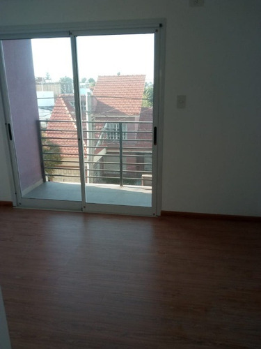 Imagen 2 de 4 de Departamento En Venta En Wilde Centro