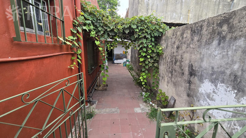 Venta Casa De 4 Ambientes Con Cochera En Bernal Oeste