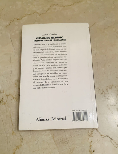 Libros De Filosofía: Ciudadanos Del Mundo Por Adela Cortina (Usado)