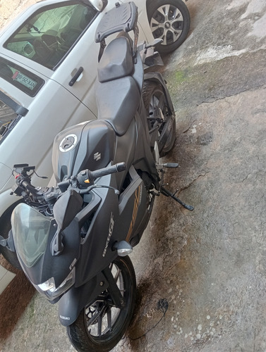 Suzuki Ginser 250