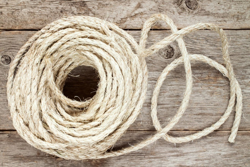 Imagem 3 de 8 de Barbante Sisal 2mm Rolo 500 Metros Fio Artesanato Amarração