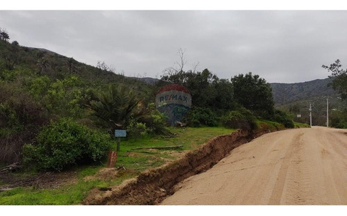 Terreno De 7,104 M2 En Oasis De La Campana