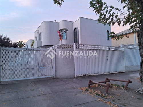 Casa En Condominio De 3 Dorm. En La Reina