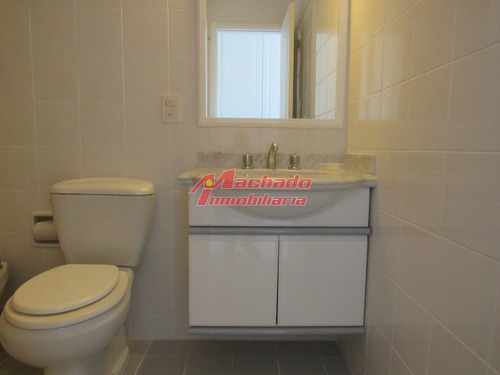 Imagen 16 de 27 de Venta De Apartamento De Tres Dormitorios En Punta Del Este