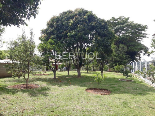Chácara À Venda, 4 Quartos, 2 Vagas, Chácaras Alpina - Vinhedo/sp - 5826