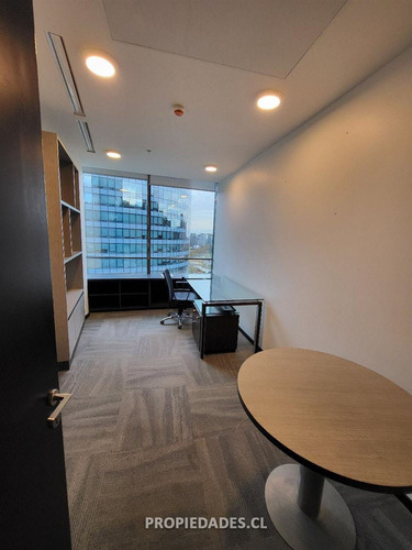 Oficina En Arriendo En Las Condes Impecable Parque Titanium
