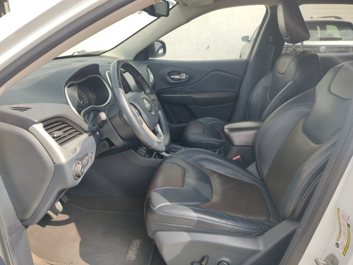 Imagen 7 de 12 de Jeep Cherokee 2014 2.4 Limited Premium Plus