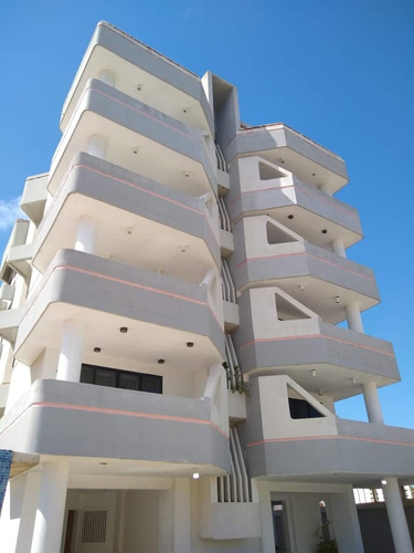 Imagen 2 de 13 de María Vende Para Inversionistas Edificio Residencial Chichi