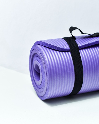Imagen 1 de 5 de Yoga Pilates Mat 15mm Power Tech Colchoneta Enrollable Tiras