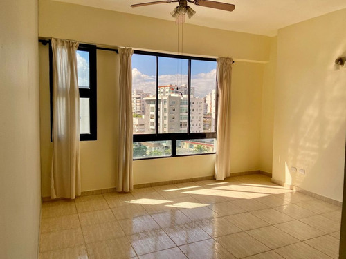 Apartamento En Venta Para Inversión Con Inquilino En El Vergel, Santo Domingo