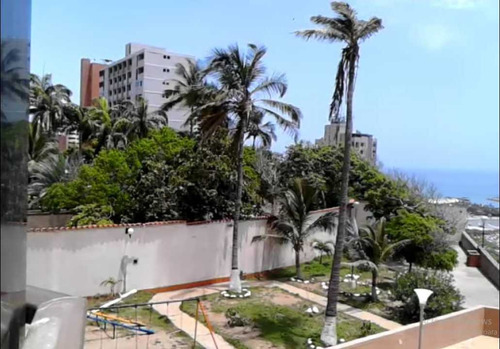 Imagen 3 de 16 de Venta De Apartamento En Playa Grande - Vargas