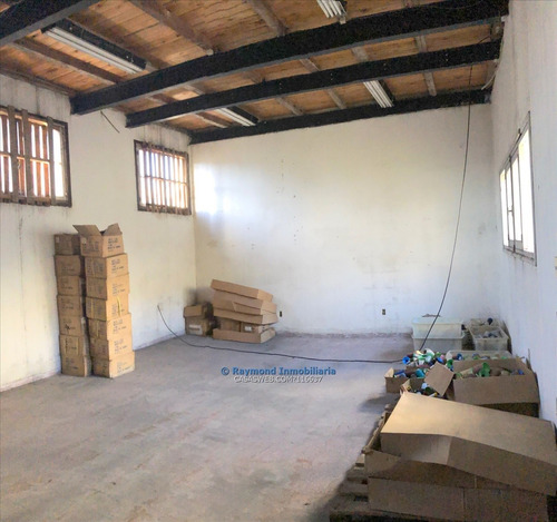 Casa + Local En Venta En Ciudad Vieja.