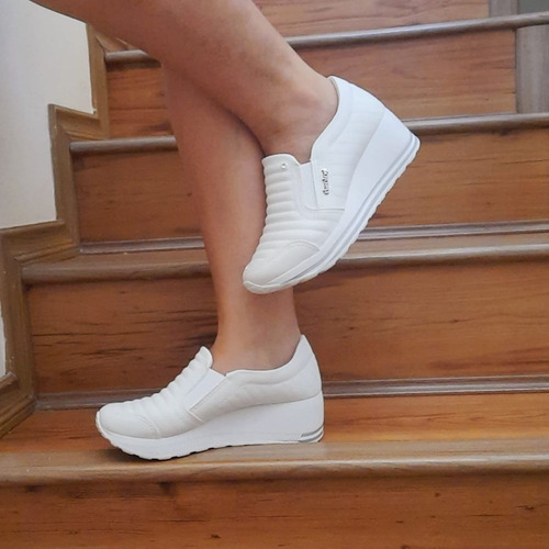 Imagem 5 de 9 de Tênis Anabela Kolosh Matelassê Sportstyle Branco C1411(c/nf)