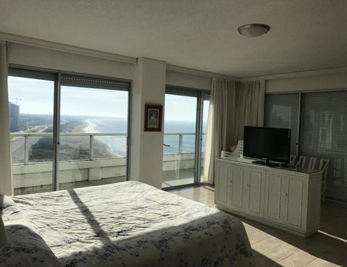 Departamento - Playa Brava