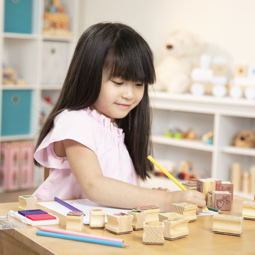 Melissa & Doug Estampa Una Escena Juego De Sellos De Madera: Jardín De Hadas, Artes Y Manualidades, 20 Sellos De Madera, 5 Lápices De Color, Y Almohadilla De Tinta