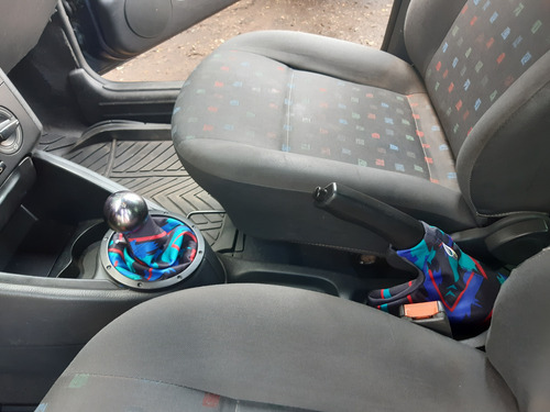 Forro Pomo Mitsubishi Touring