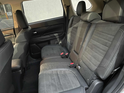 Imagen 11 de 15 de Mitsubishi Outlander 2.4 Se Plus Cvt 2019