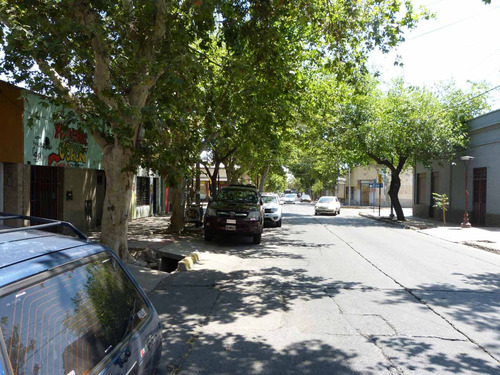 Venta De Galpón Excelente Ubicación, G. Cruz, Mza.