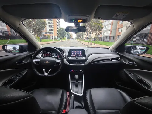 Chevrolet Onix 1.0T Premier Sedan At