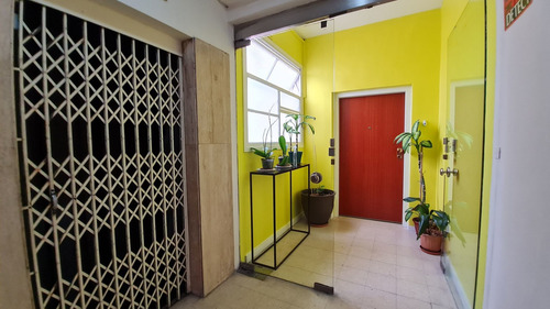 Venta De Oficina Monserrat Reciclada Toda Exterior