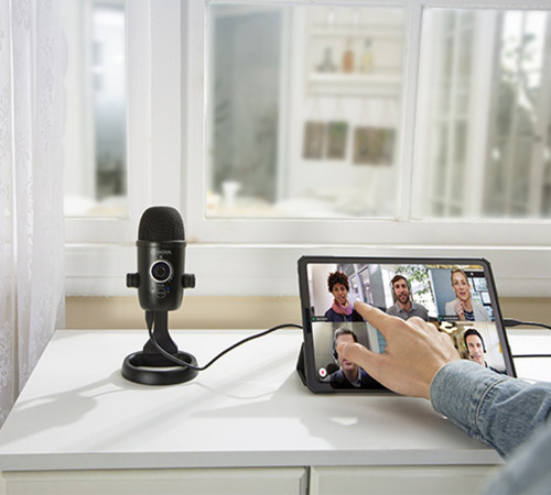 Microfone de mesa multipadrão Boya by-CM5 com cor de monitoramento preta