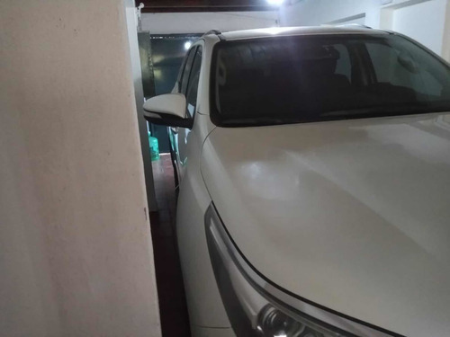 Imagen 5 de 7 de Toyota Sw4 2016 2.8 Srx 177cv 4x4 7as At