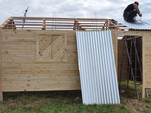 Imagen 5 de 18 de Prefabricada De 25m2 Con Aberturas De Madera Techo De Chapa