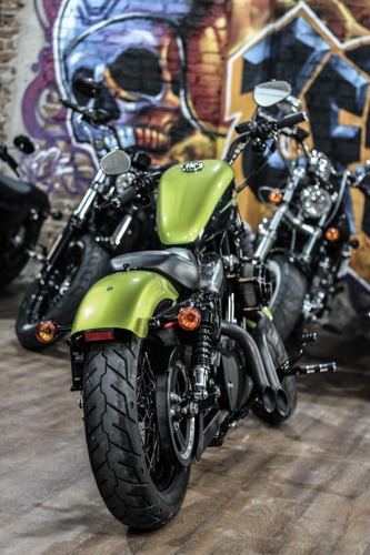 Imagen 8 de 10 de Harley Davidson Sportster Nightster 1200 2011