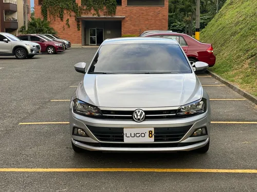 Volkswagen Virtus Virtus Highline Automático Único Dueño