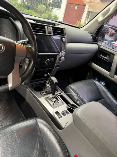 Toyota 4Runner 4.0 Sr5
