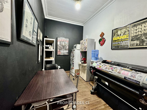 Amplia Propiedad En Venta Providencia