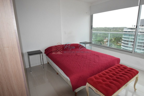 Imagen 11 de 30 de Apartamento De Categoría Con Vista Hacia La Mansa En Todos Sus Hambientes!! - Punta Del Este Roosevelt