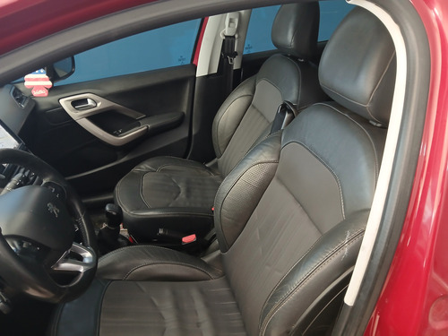 Peugeot 208 1.6 Feline