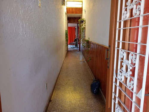 Casa 2 Dorm Monseñor P Cabrera