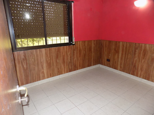Casa Quinta, De 4 Hectareas Con 2 Viviendas Con Cochera, Deposito, Parque Y Parrilla