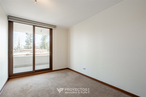 Departamento En Venta De 2 Dorm. En Lo Barnechea