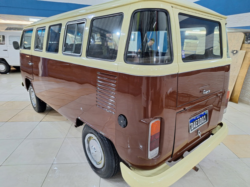 Volkswagen Kombi 1.6 4p