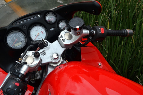 Imagen 9 de 15 de Poderosa Triumph Sprint 955 Fi Equipada Sin Fallas