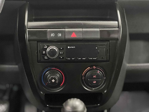Volkswagen Fox 1.0 MI PLUS 8V FLEX 4P MANUAL