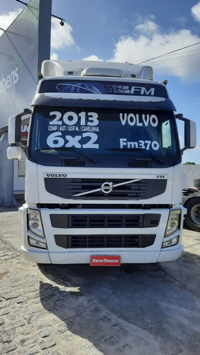 Imagem 2 de 12 de Cavalo 6x2 Teto Alto Completo Automatico Volvo Fm370 Trucado