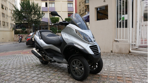 Piaggio Mp3 400