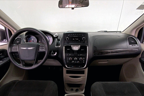 Imagen 15 de 25 de Chrysler Town | Country Minivan 5 Pts Li, Ta, Cd, Ra-17
