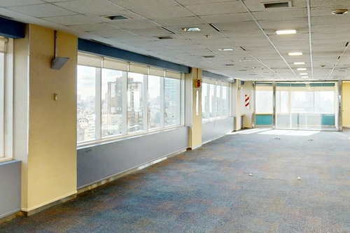Laminar Plaza | Oficina En Impecable Estado | Excelentes Vistas - Disponibilidad Inmediata.