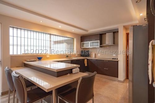 Stephany La Roche Casa En Venta En Santa Paula Mls #23-668