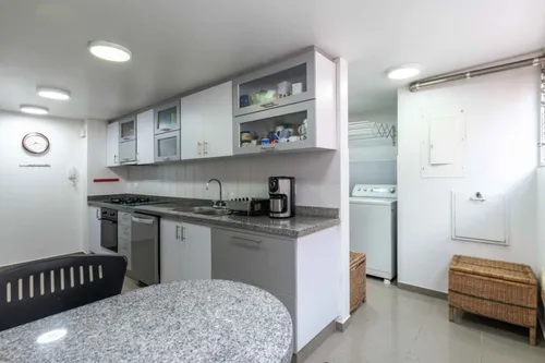 Apartamento En Venta En Chicó Norte. Cod V8047