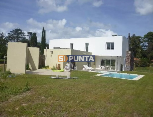 Chalet En Venta