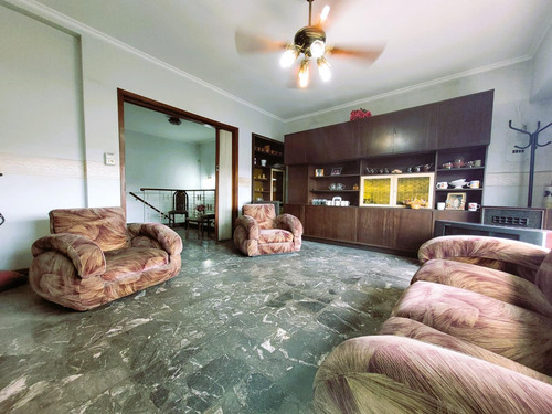 Venta Casa Planta Alta 4 Ambientes- Sarandi