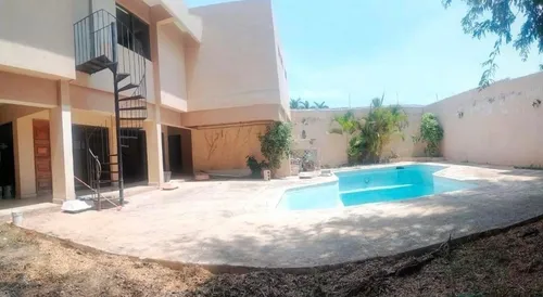 ¡renta! Casa Para Uso Mixto En Campeche