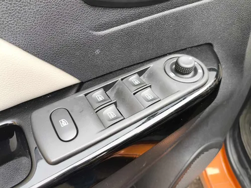 Renault Captur 2.0 Intens Automática
